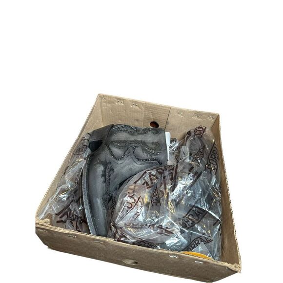 Corral $325 G1381 LD Grey Studs Overlay Ankle Boots Snip Toe Western Cowgirl Wom - Picture 9 of 13